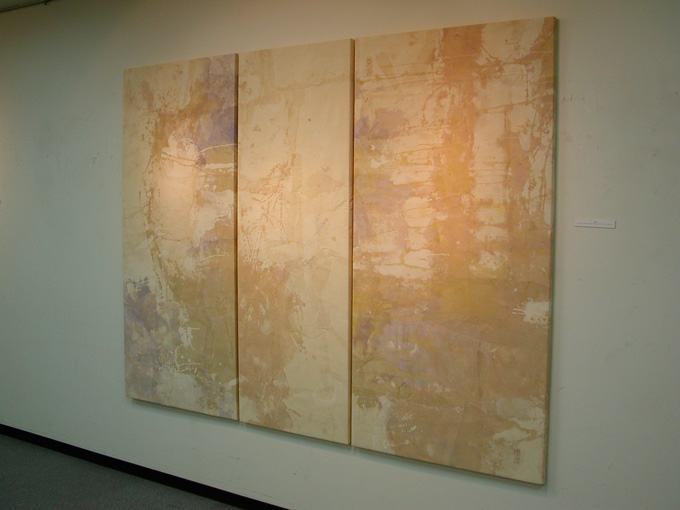 Se montrer câlin dans la douceur et la mollesse comme pour mourir