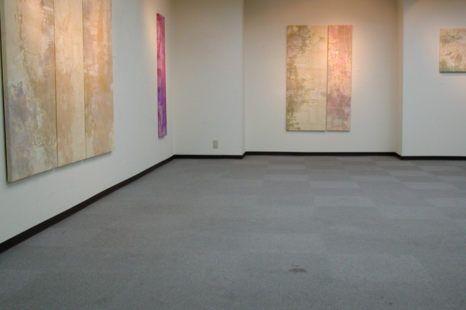 Se montrer câlin dans la douceur et la mollesse comme pour mourir