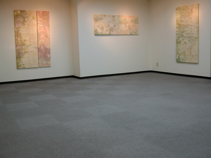 Se montrer câlin dans la douceur et la mollesse comme pour mourir